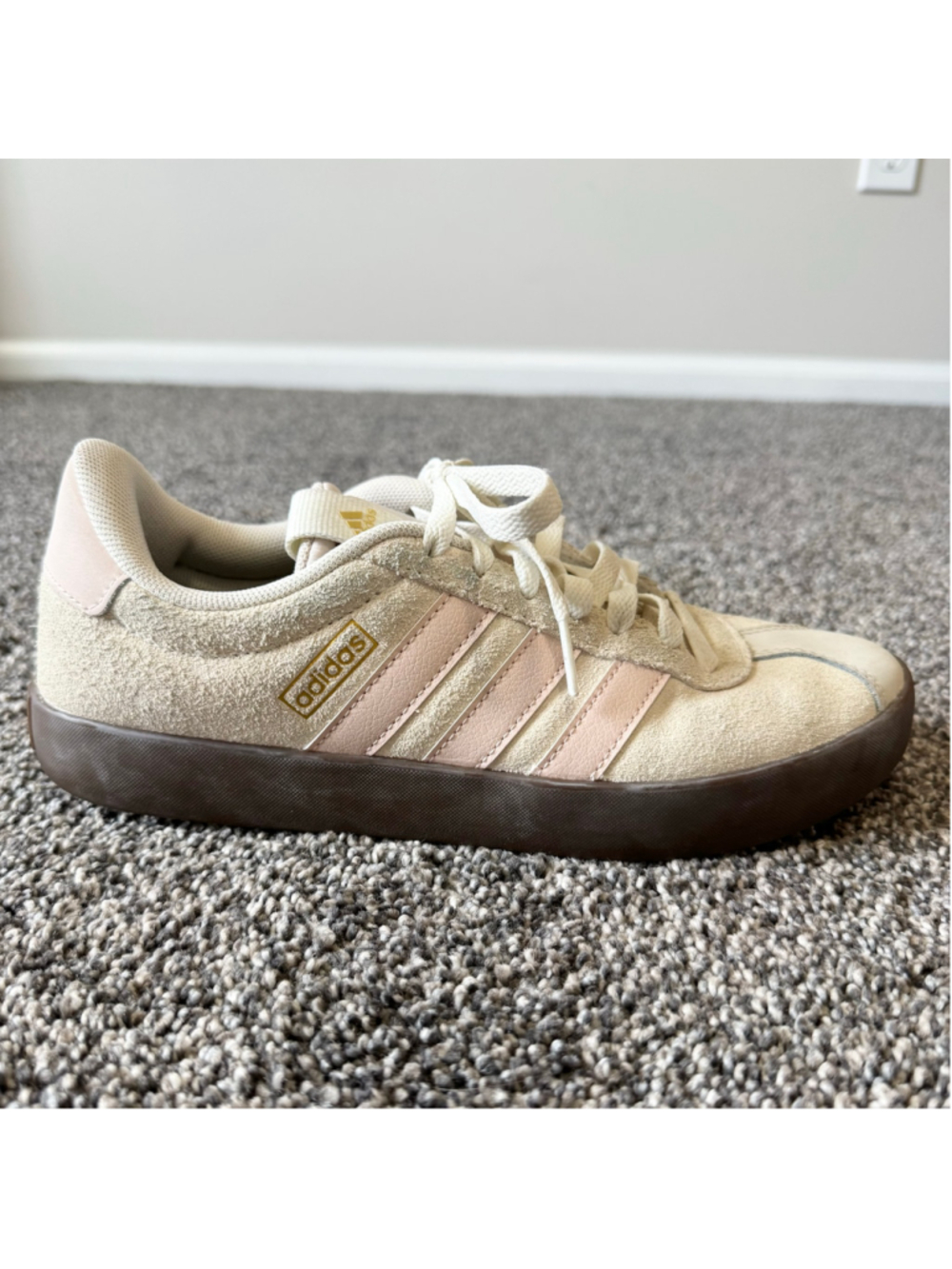 Women's Adidas VL Court 3.0 Sneakers Off White/Wonder Quartz/Gold Metallic 7.5